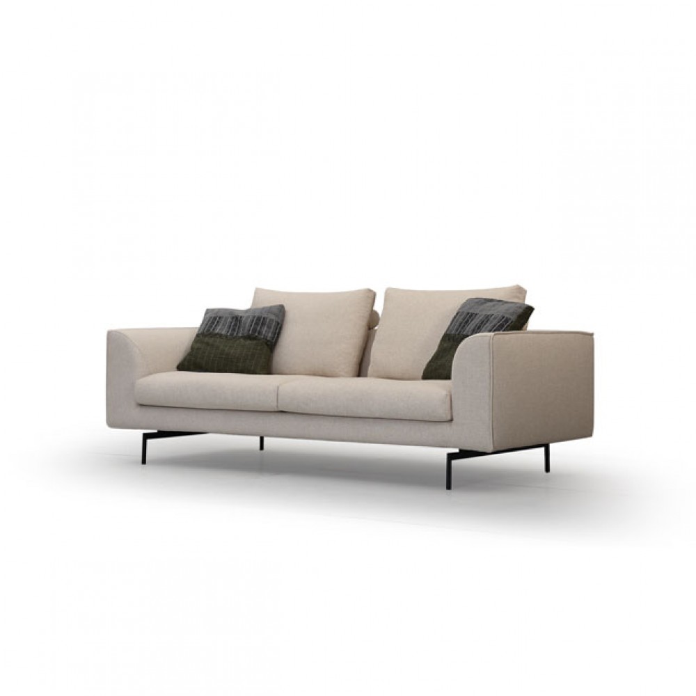 Sofas & Sectionals