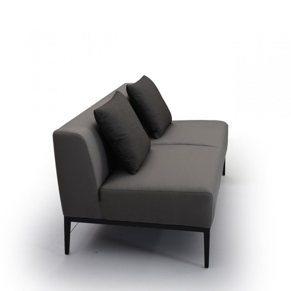 Sofas & Sectionals