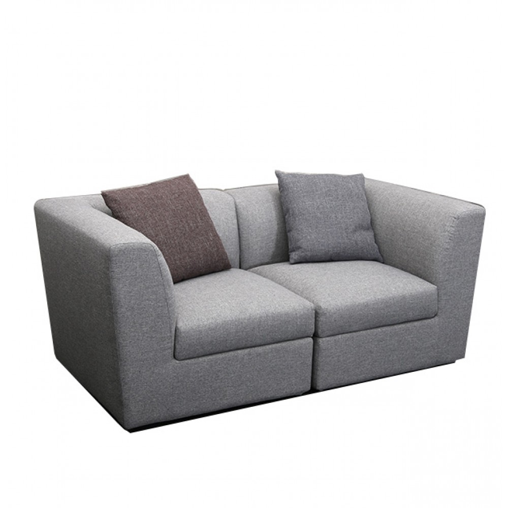 Sofas & Sectionals